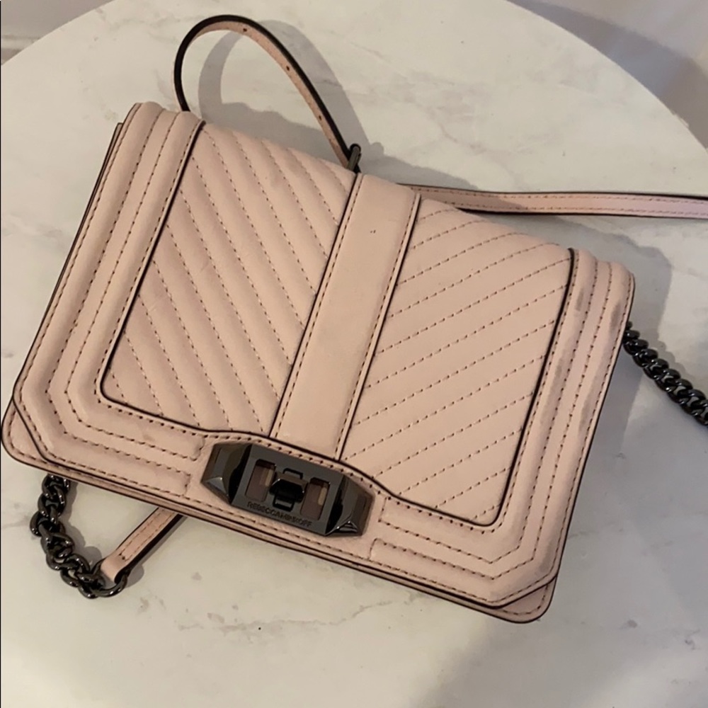 💞 Rebecca Minkoff Chevron Love Crossbody bag